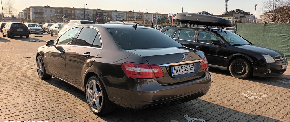 Mercedes-Benz Klasa E cena 37900 przebieg: 335000, rok produkcji 2011 z Warszawa małe 742